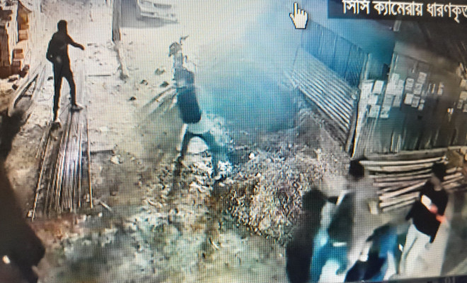 যে কারনে ময়মনসিংহ নগরে বাড়ি-ঘরে নির্বিচারে হামলা