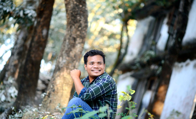 হাজংদের ভাষা রক্ষায় এক তরুণের চেষ্টা