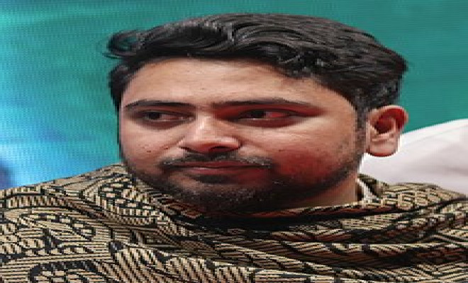 পদত্যাগ করেছেন উপদেষ্টা নাহিদ